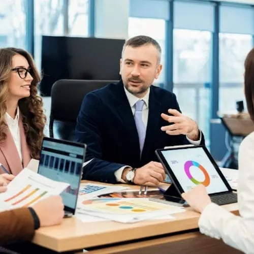 Social Media Community  Ni Htoo Kyaw- F&B Digital Marketing Strategist